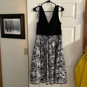 ROZ & ALI dress from the dress barn.